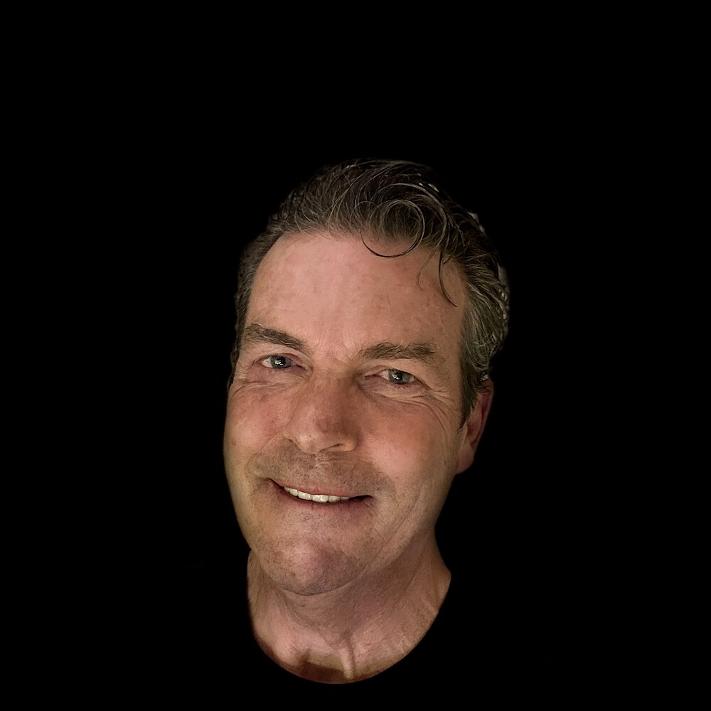 Steve, ιδρυτής του ΈναΠαράδειγμα.com